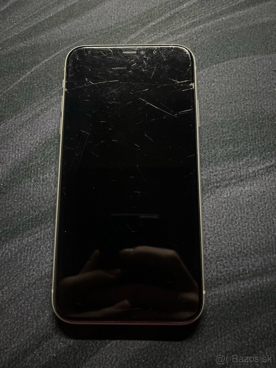 Predám vymením iPhone 11 64gb