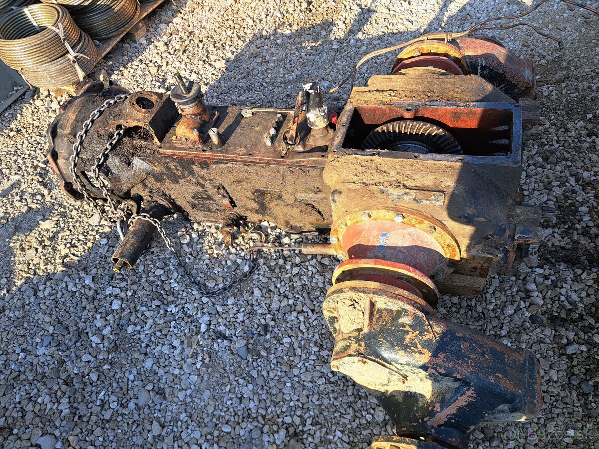 PREVODOVKA+DIFERAK KOTUCOVE BRZDY TRAKTOR ZETOR 6340,7340