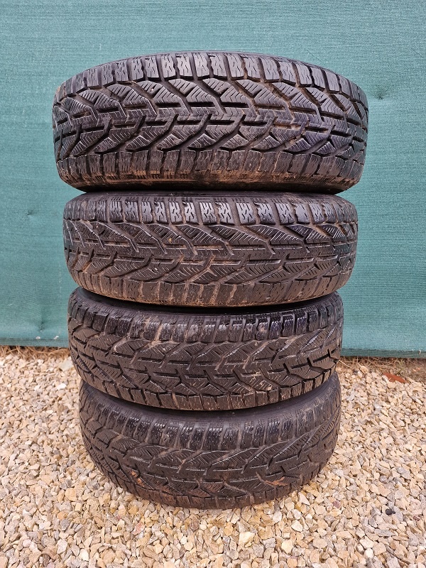 R14 zimné pneu s diskami 4x108