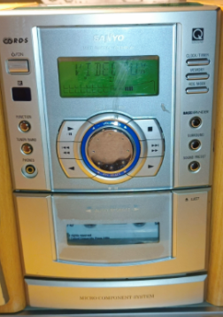 MINI VEŽA SANYO - DC DA-300-STEREO