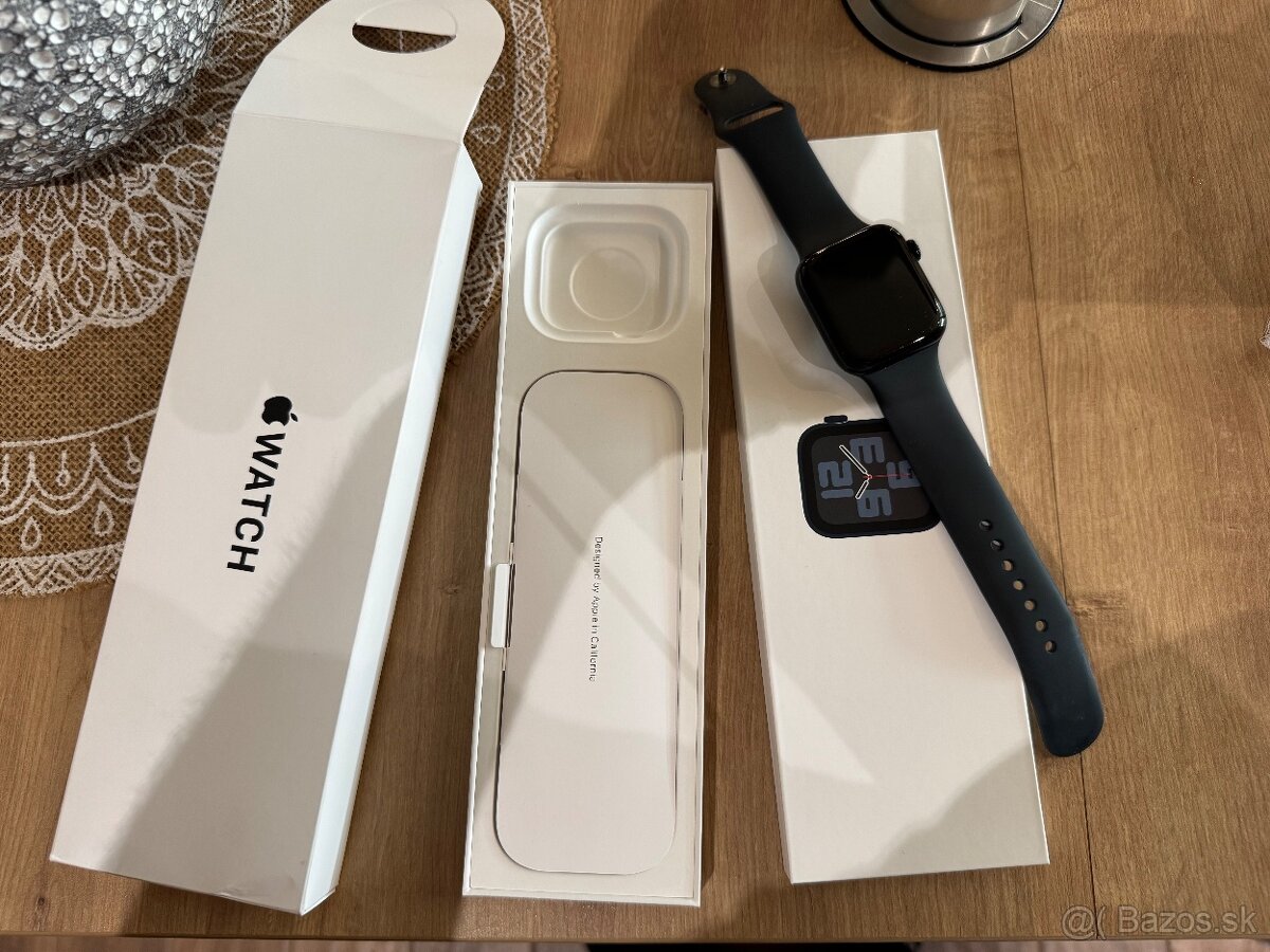Apple Watch SE 2 44mm