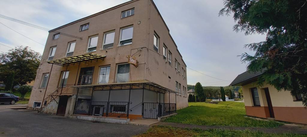 ZNÍŽENÁ CENA - obchodné priestory v obci Šášova
