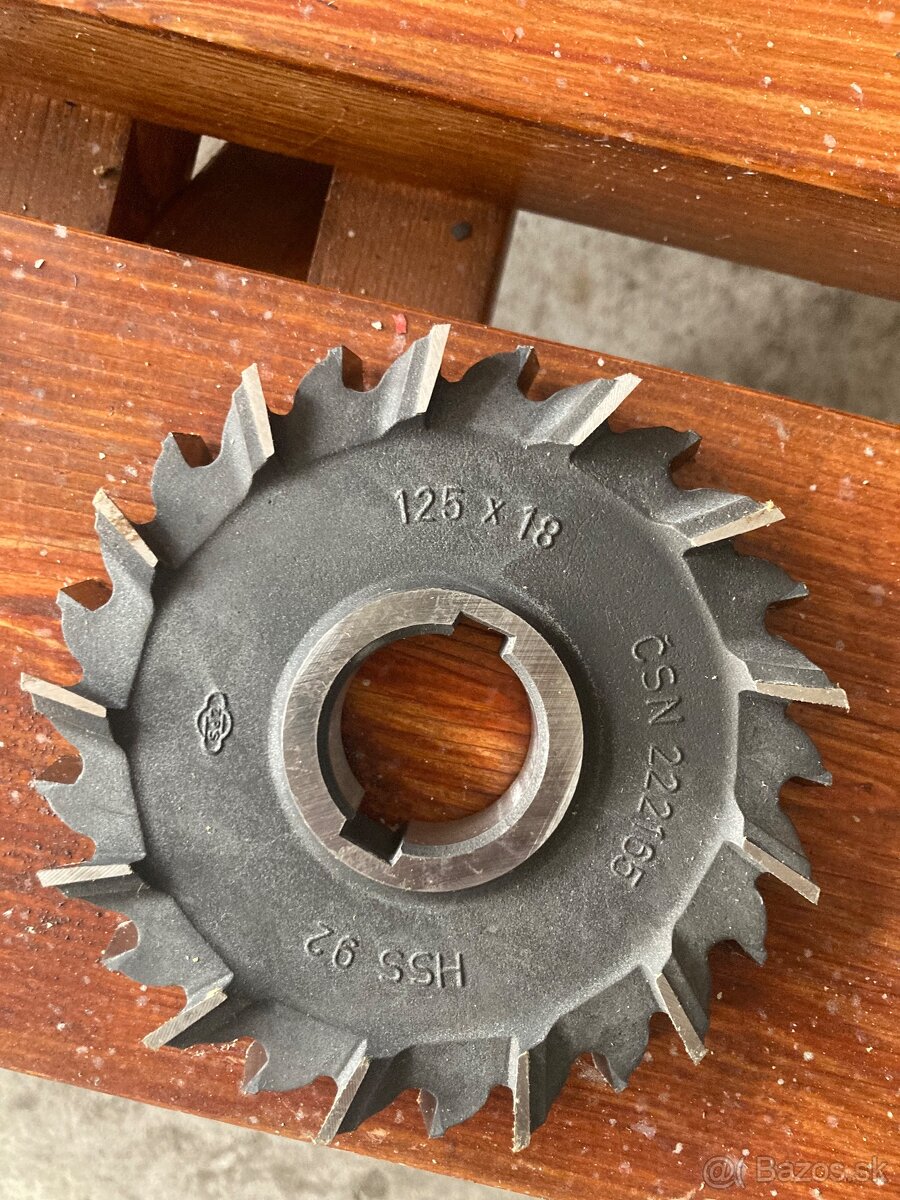 FRÉZA KOTÚČOVÁ JEMNOZUBÁ ČSN 222165 - 80X12X22MM HSS