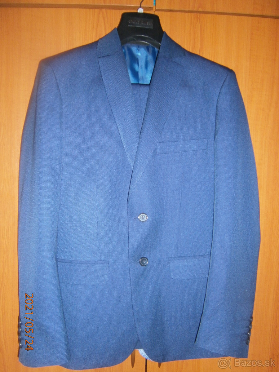 chlapčenký oblek