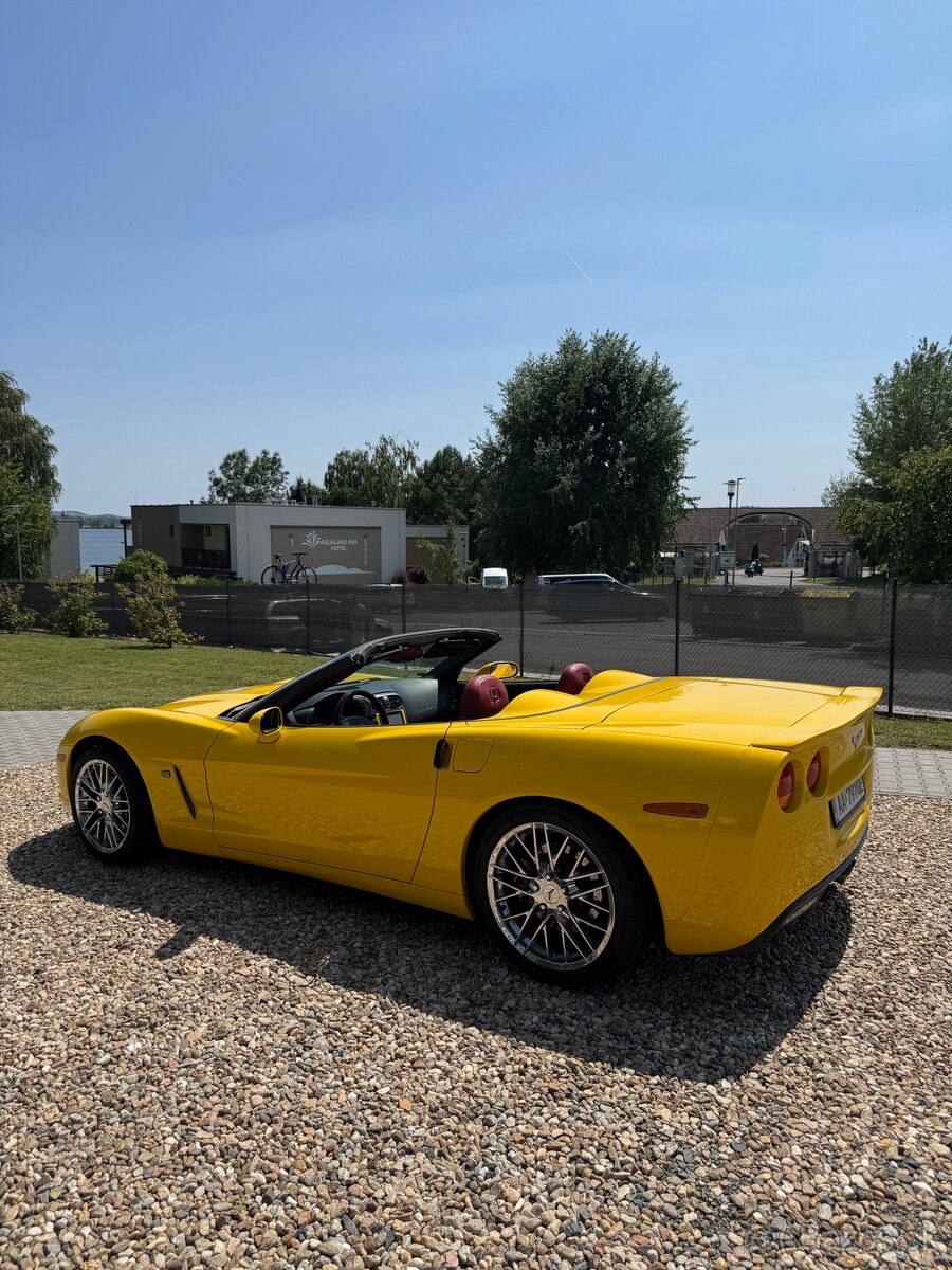 Chevrolett Corvette C6 cabrio kupená nova na SK.