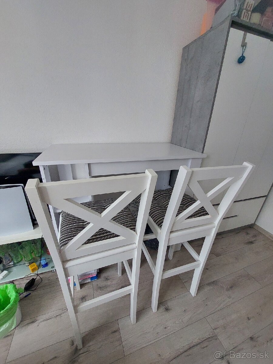 Predám Barový stôl