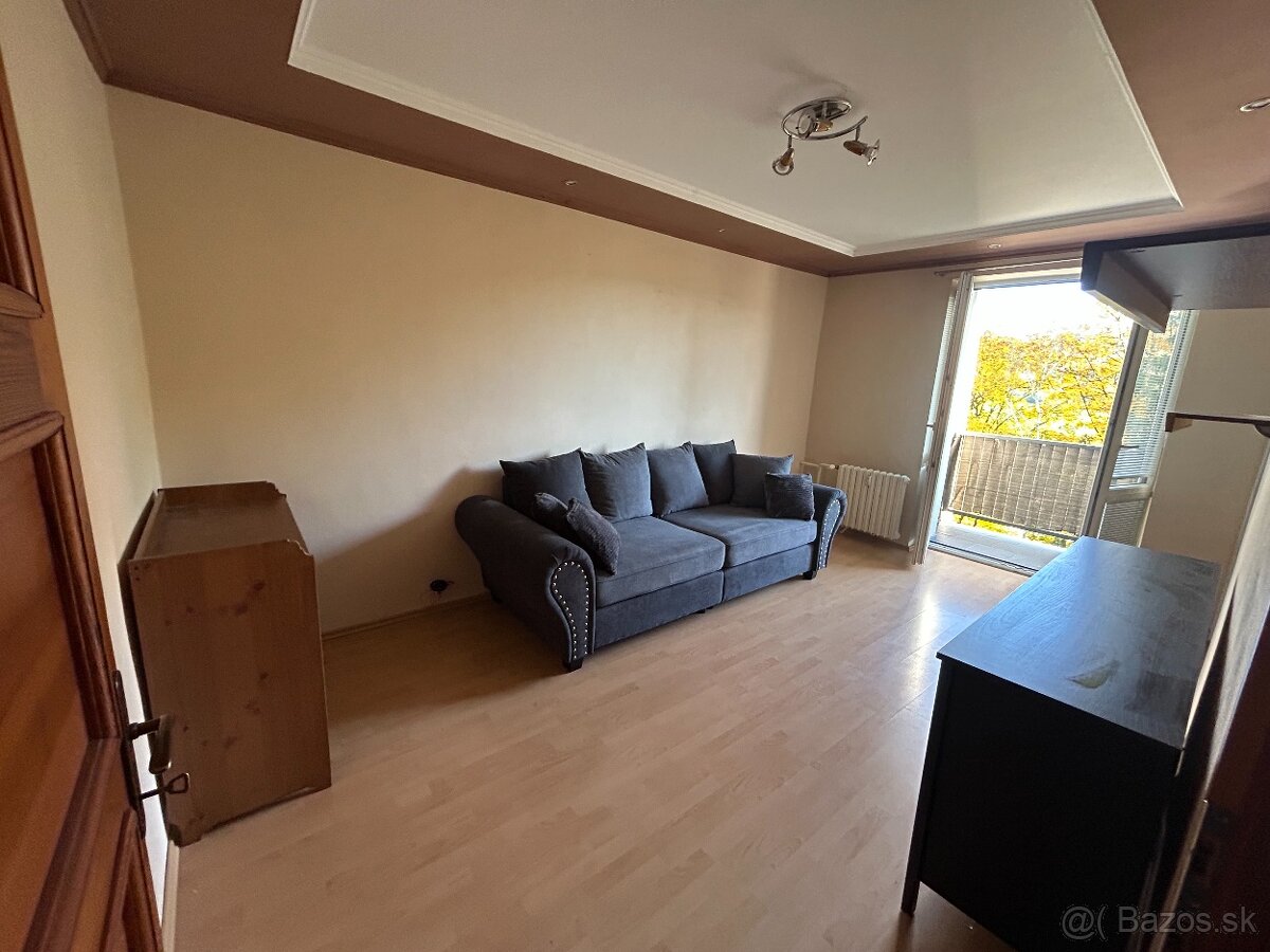 Na predaj 2-izbový byt s loggiou v Humennom sídlisko 2A