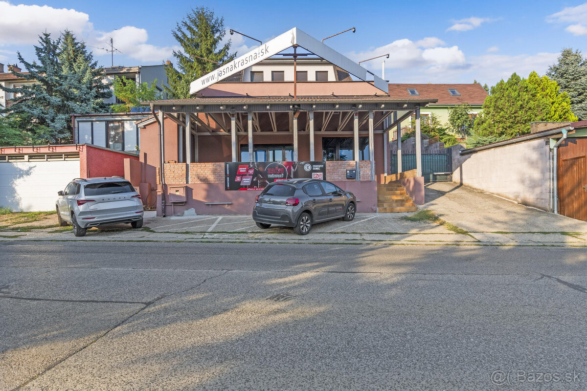 SENEC – NA PREDAJ atraktívny, viacgeneračný 6 izbový rodinný