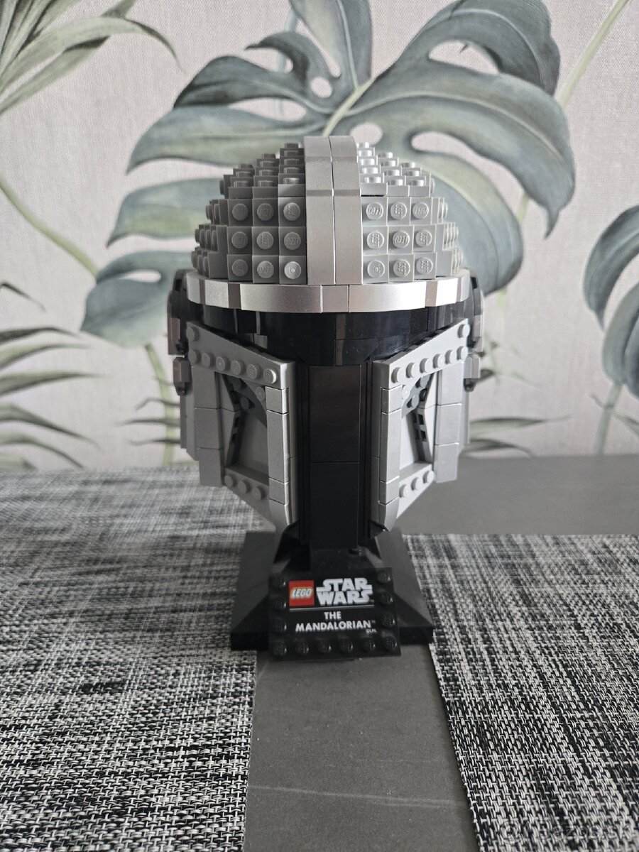 Lego 75328 Mandalorian Helmet