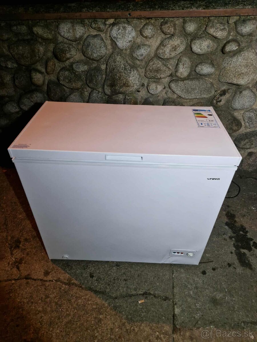 Pultová mraznička Orava.....203 litrová