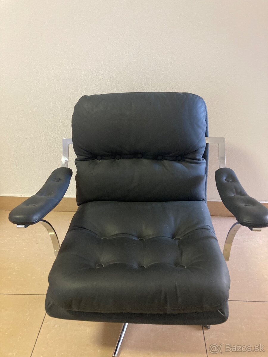 Kreslo vinatge , old school koplet renovacie