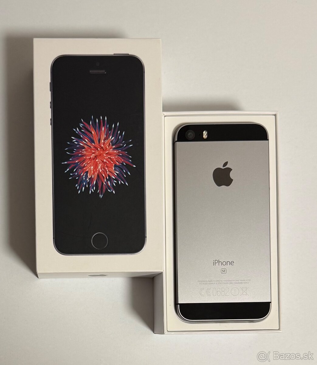  Apple iPhone SE 2016 32GB Space Gray