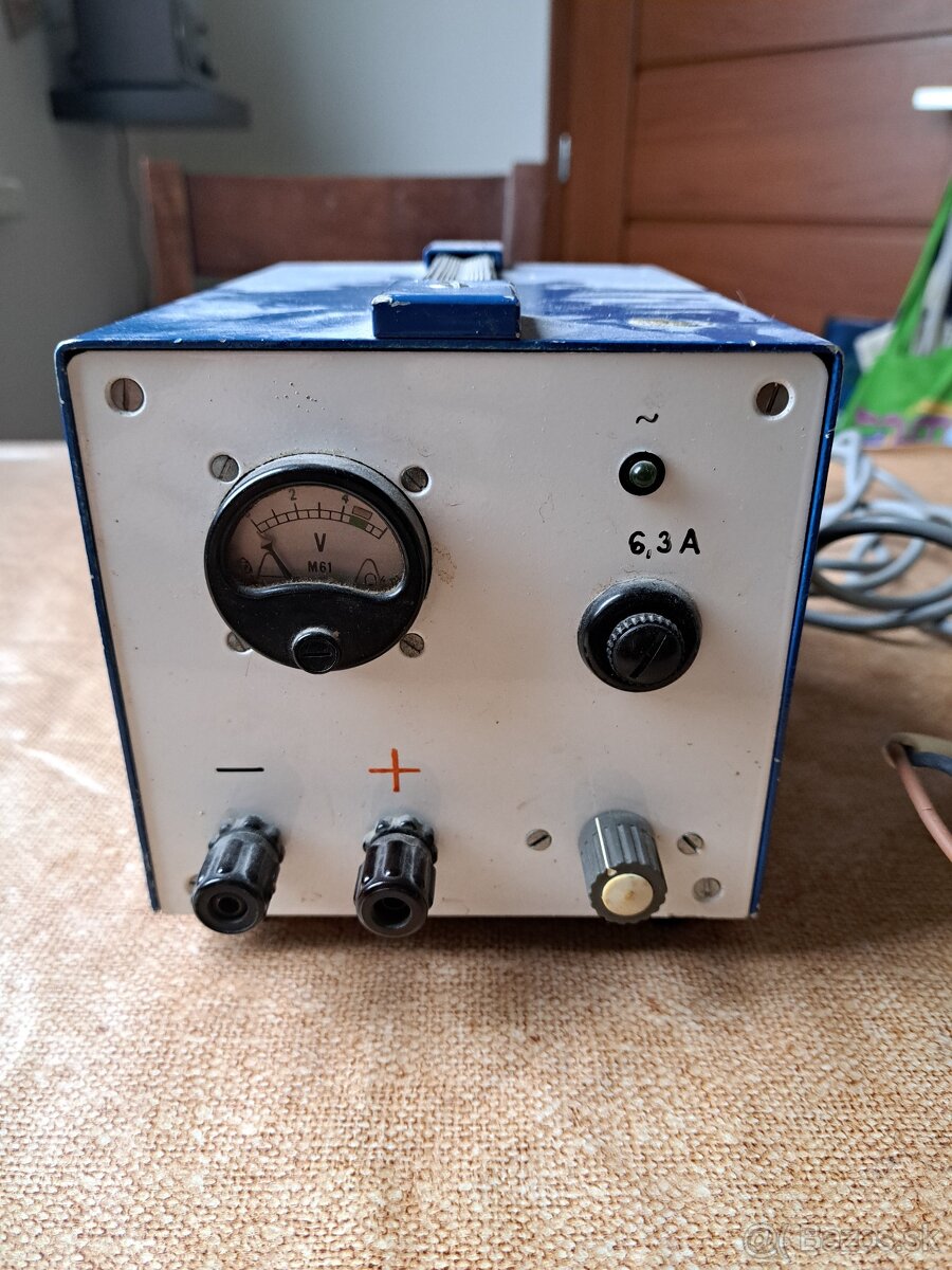 Nabíjačka autobaterii