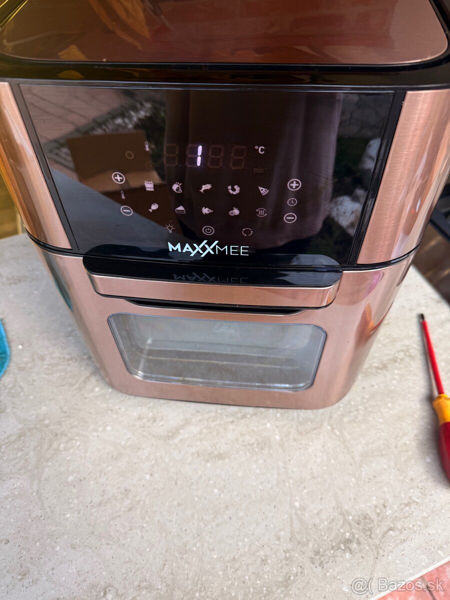 Teplovzdušná friteza