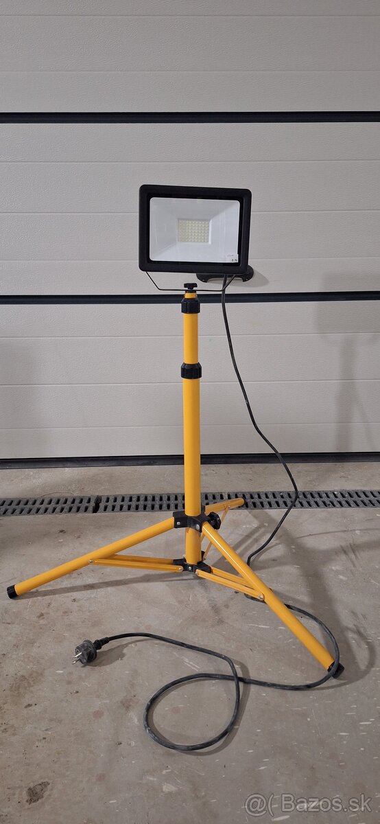 Predám LED Lampu Reflektor DEDRA