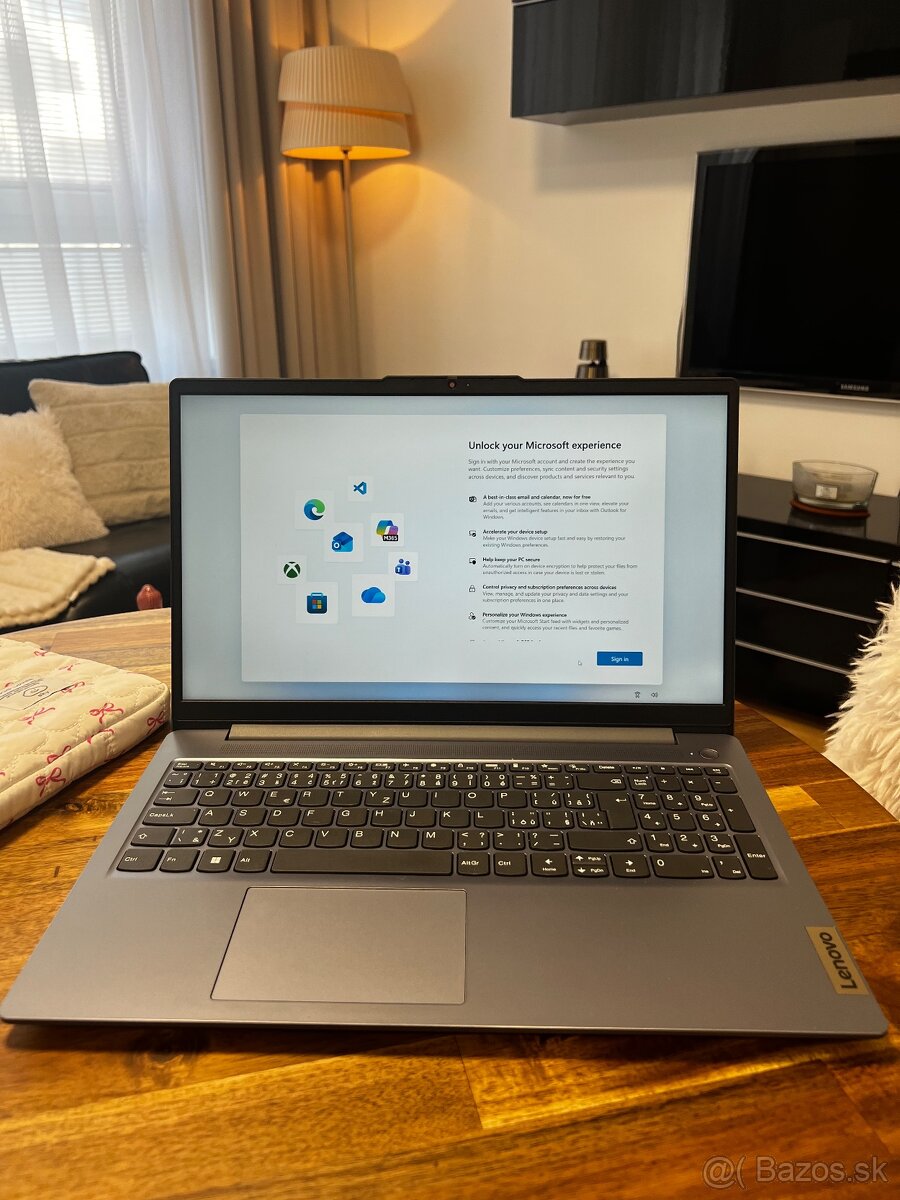 LENOVO IdeaPad Slim 3, 15/R3/8/512