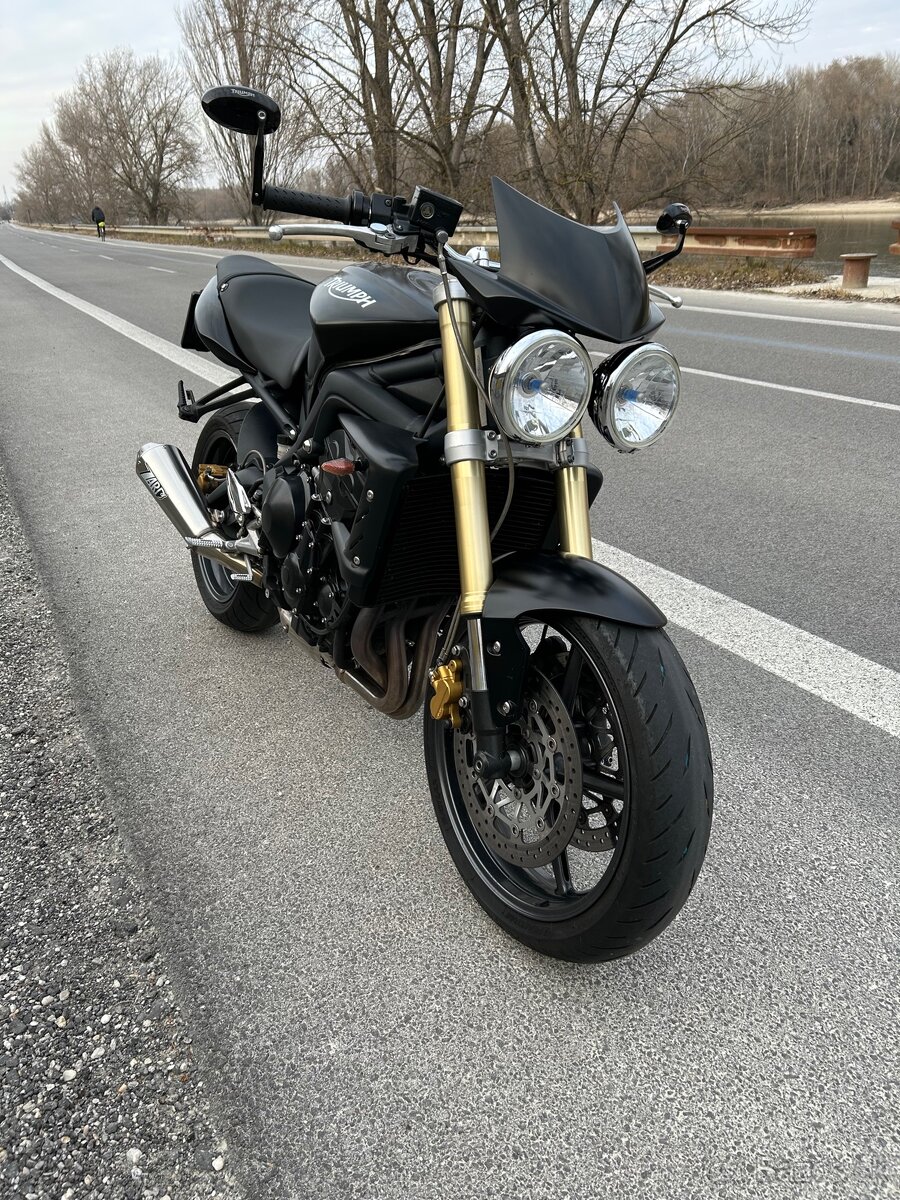 Triumph Street Triple 675