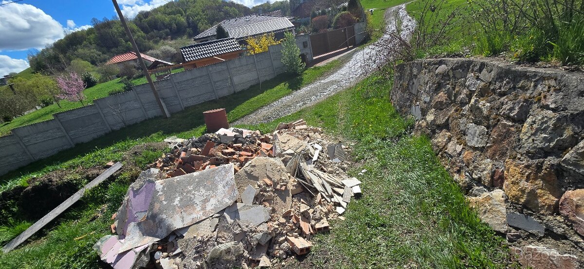 Dám stavebnú suť tehly, murivo,