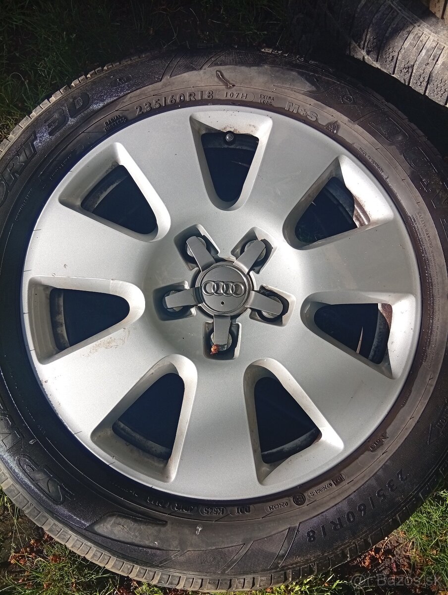 Predám dve sady elektrónov na Audi