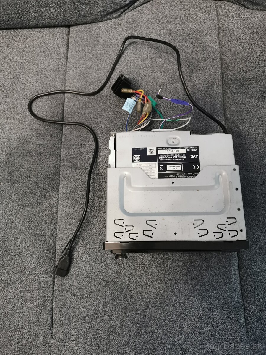 Autorádio 2DIN JVC KW-AV61BT