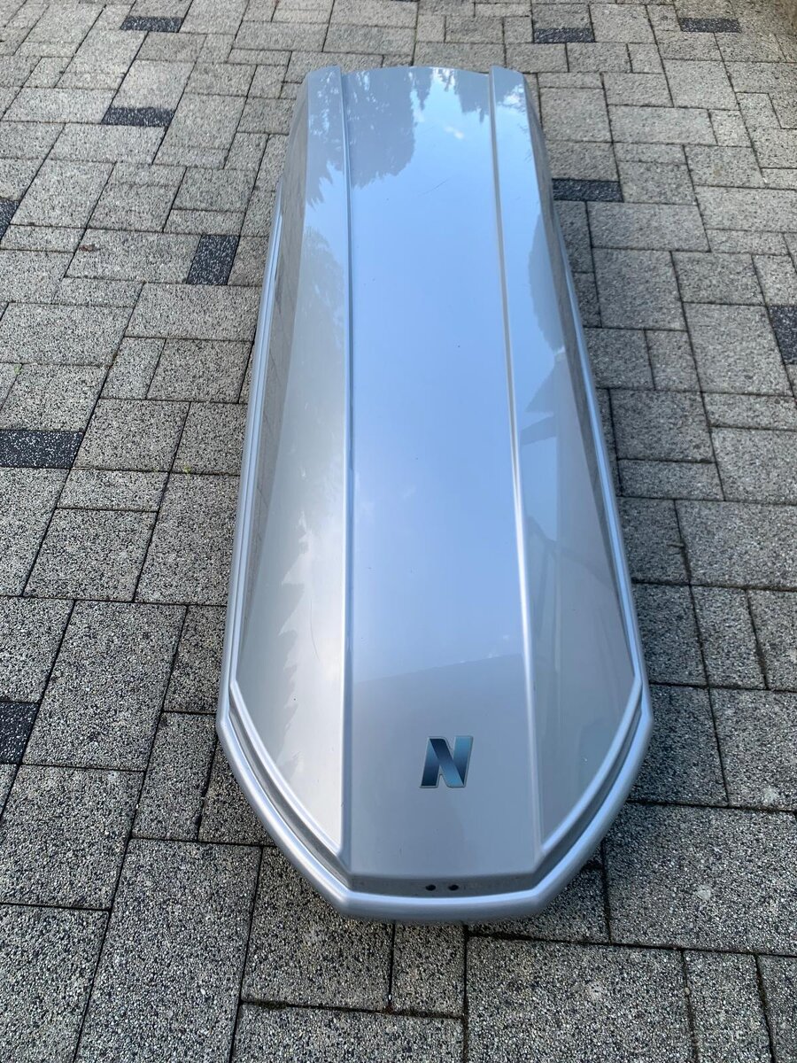 Stresny box na auto