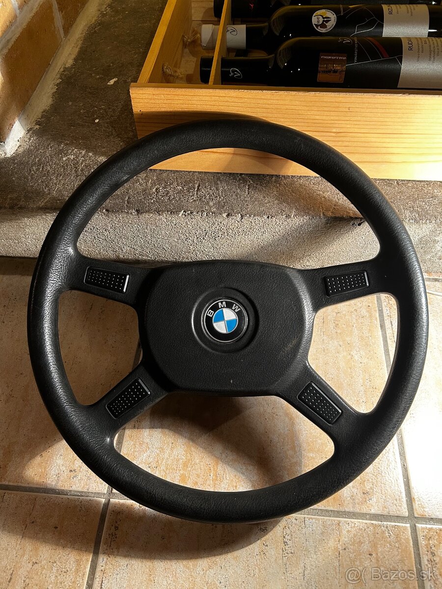 Volant Bmw e30