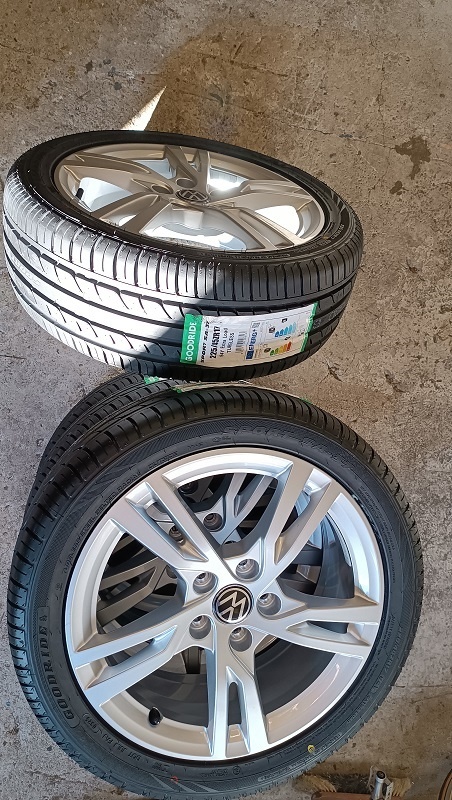 225/45 R17 kolesá (letné pneumatiky + disky) 5x112 mm