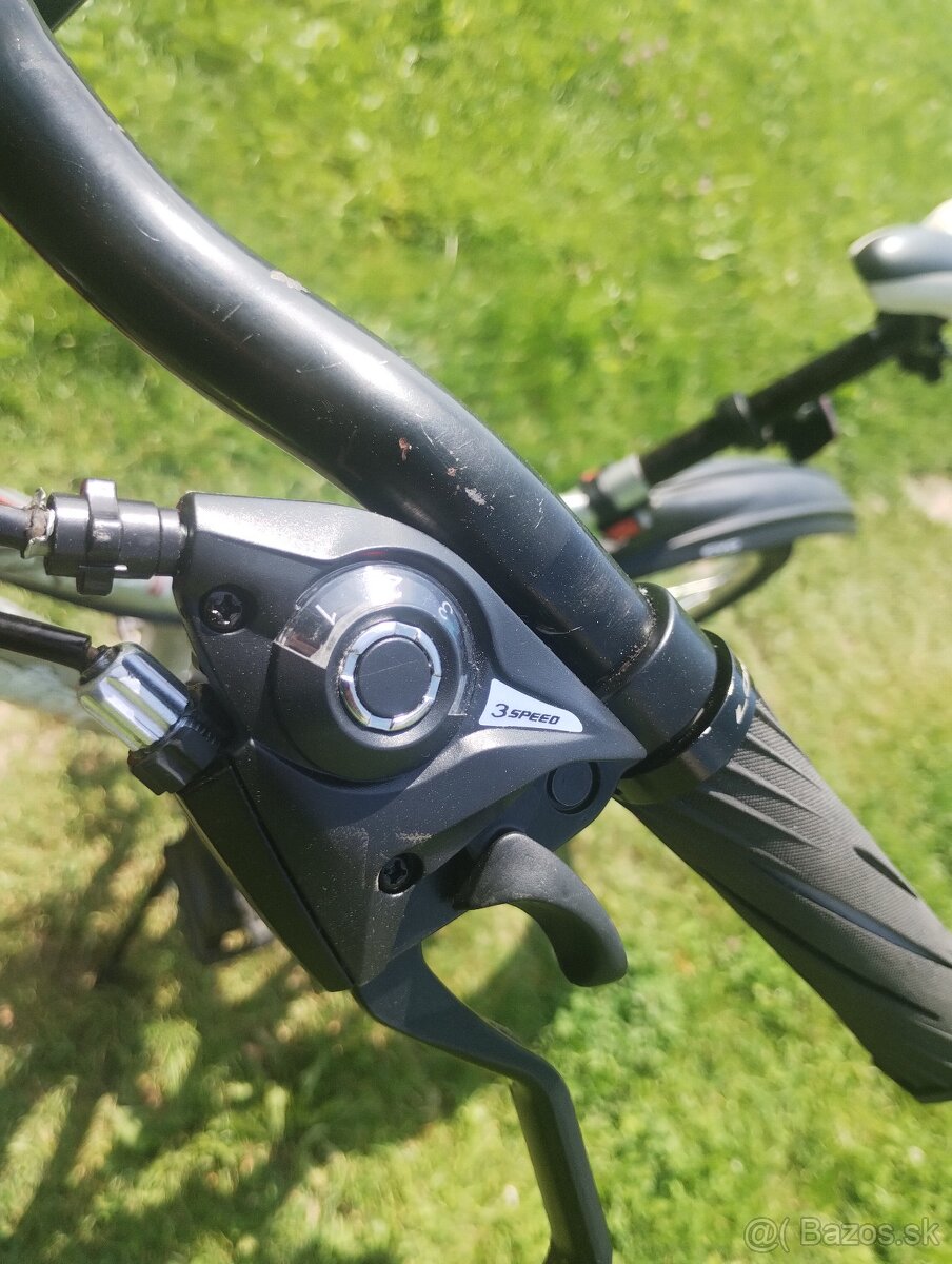 Predám Horský bicykel Altrix Bora I