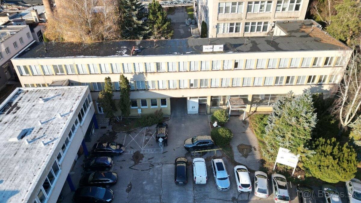 TIMA Real ponúka na predaj administratívu budovu