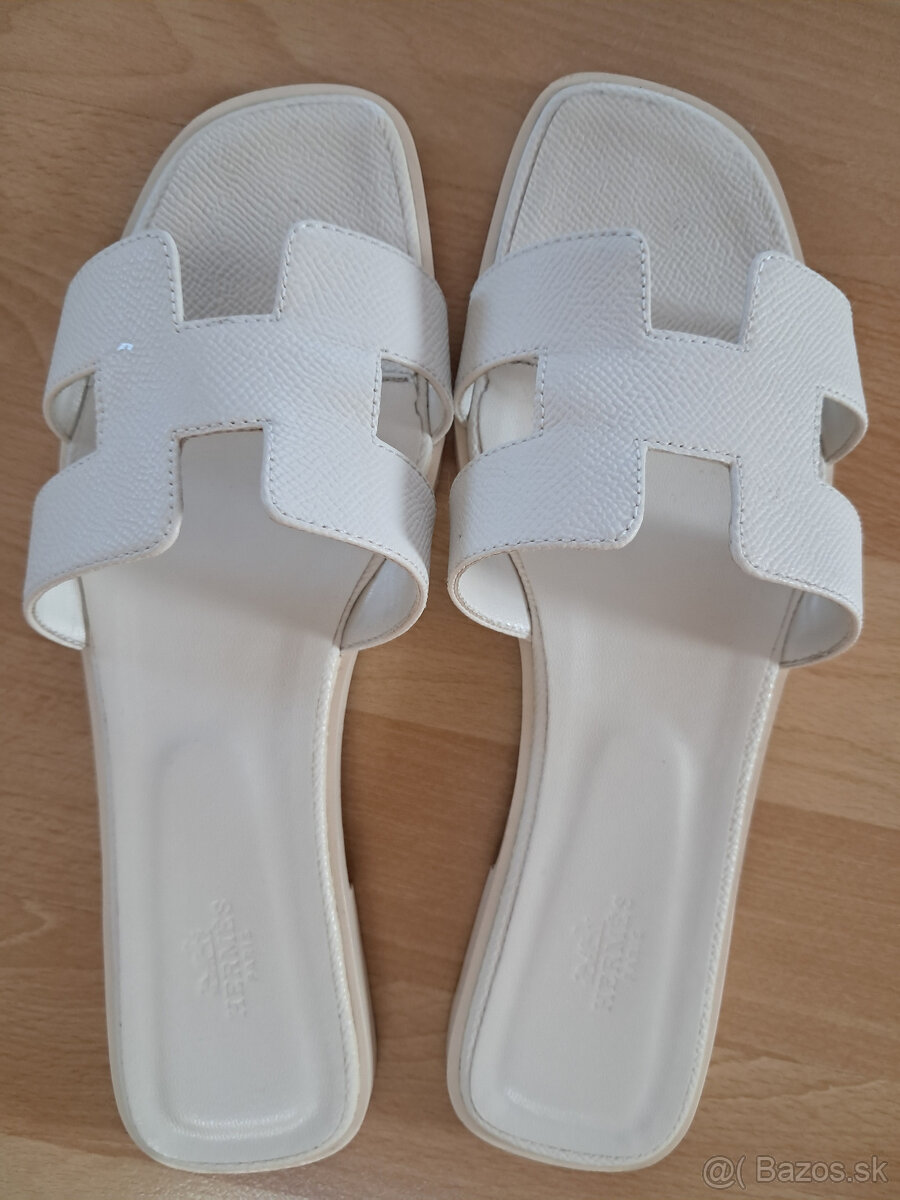 HERMES šľapky č. 40