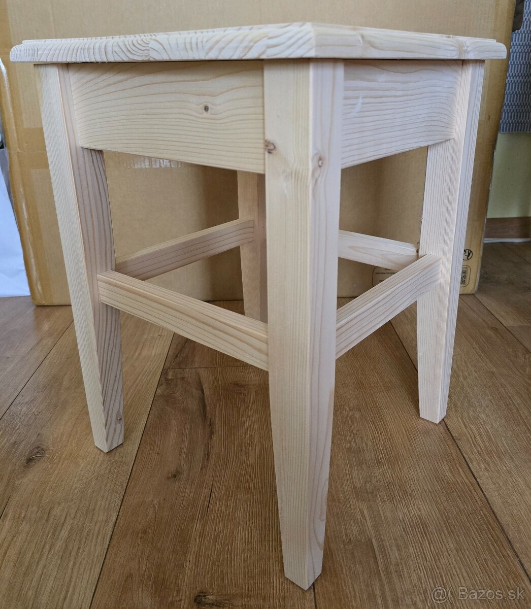 Hokerlík - - - 40eur - - -