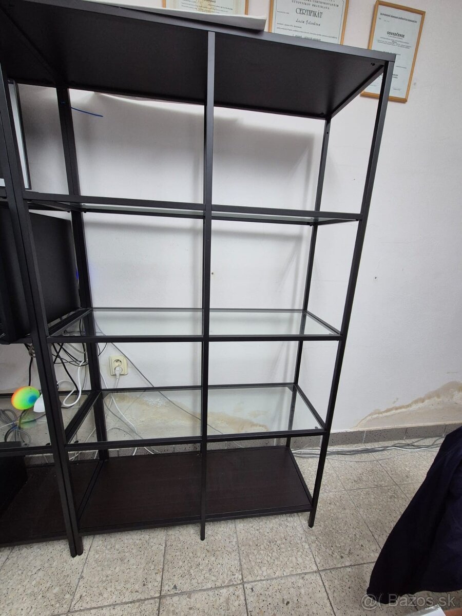 PREDÁM 2 KOVOVÉ REGÁLE (š100/v175)