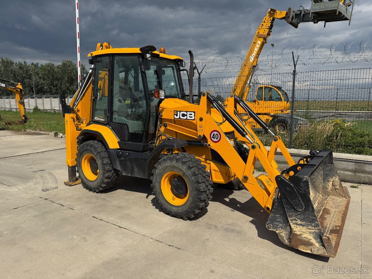 Jcb 3cx / 2018 compact 600 hodin