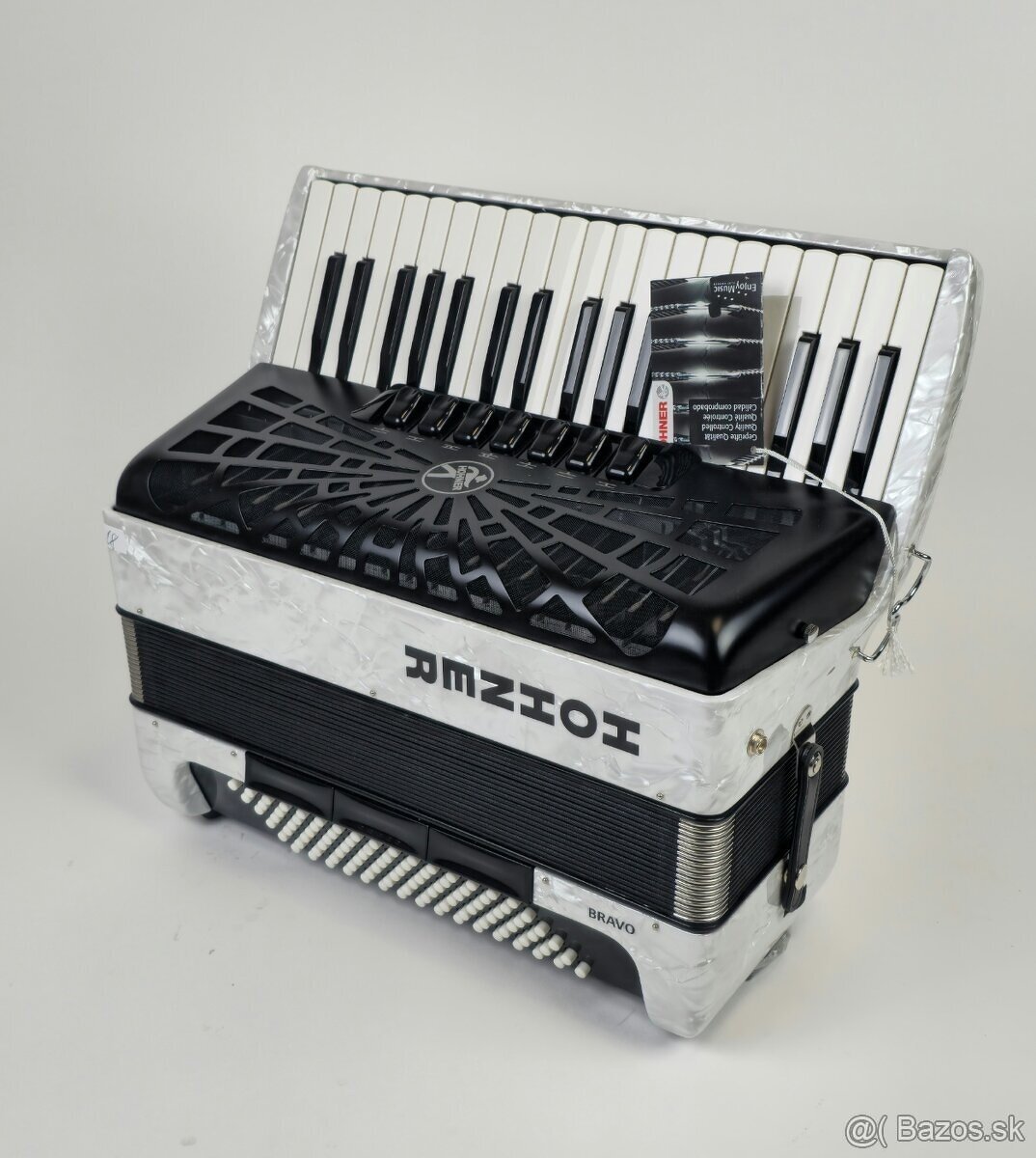 Nový akordeón Hohner Bravo 96bas, 3 hlas + záruka