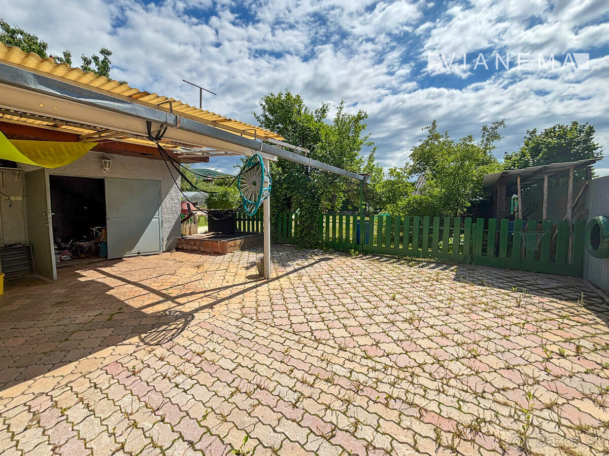 NA PREDAJ DOM 288m2, pozemok 599m2, 2x garáž, pôvodný stav