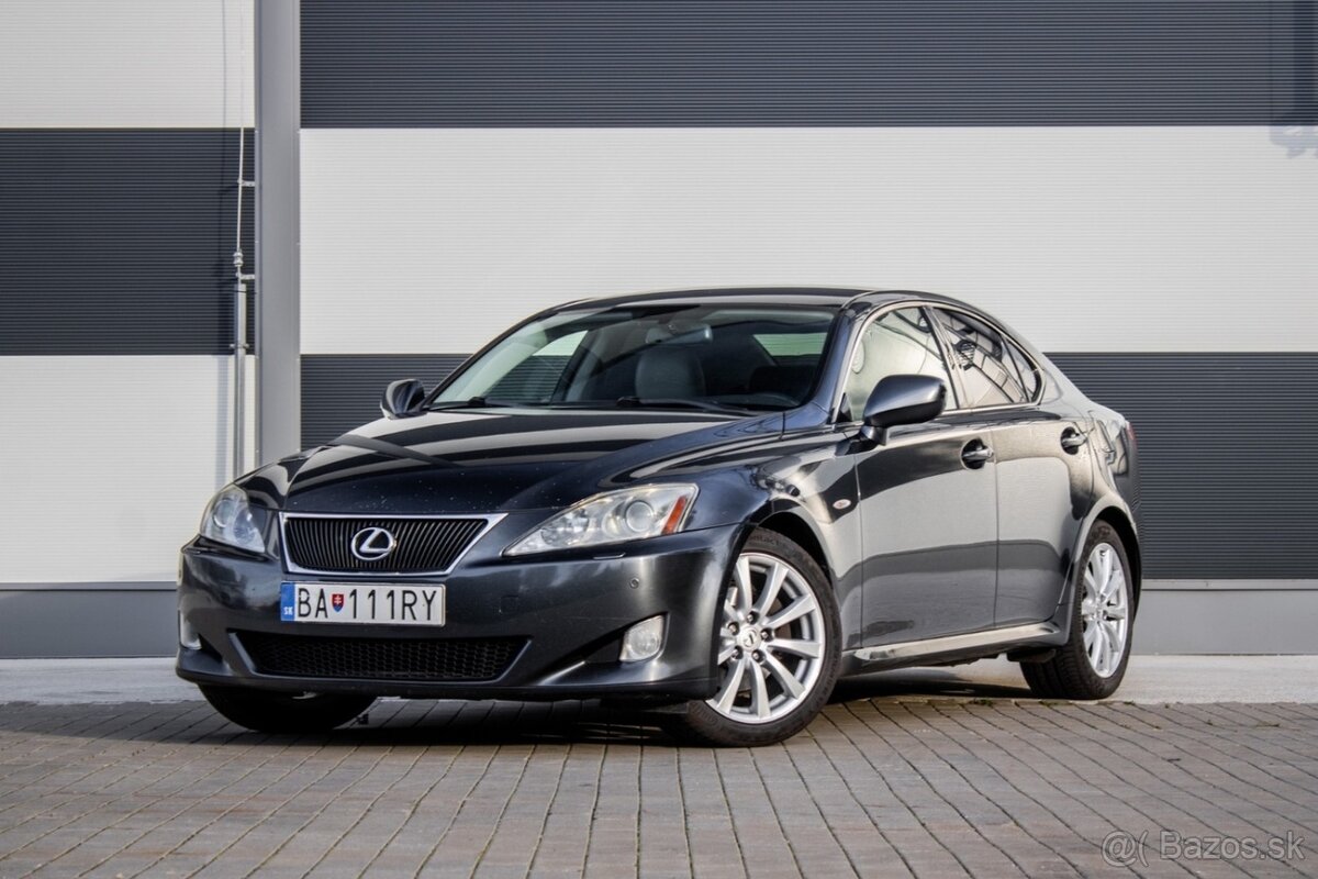 Lexus IS 250 / AJ NA SPLÁTKY /