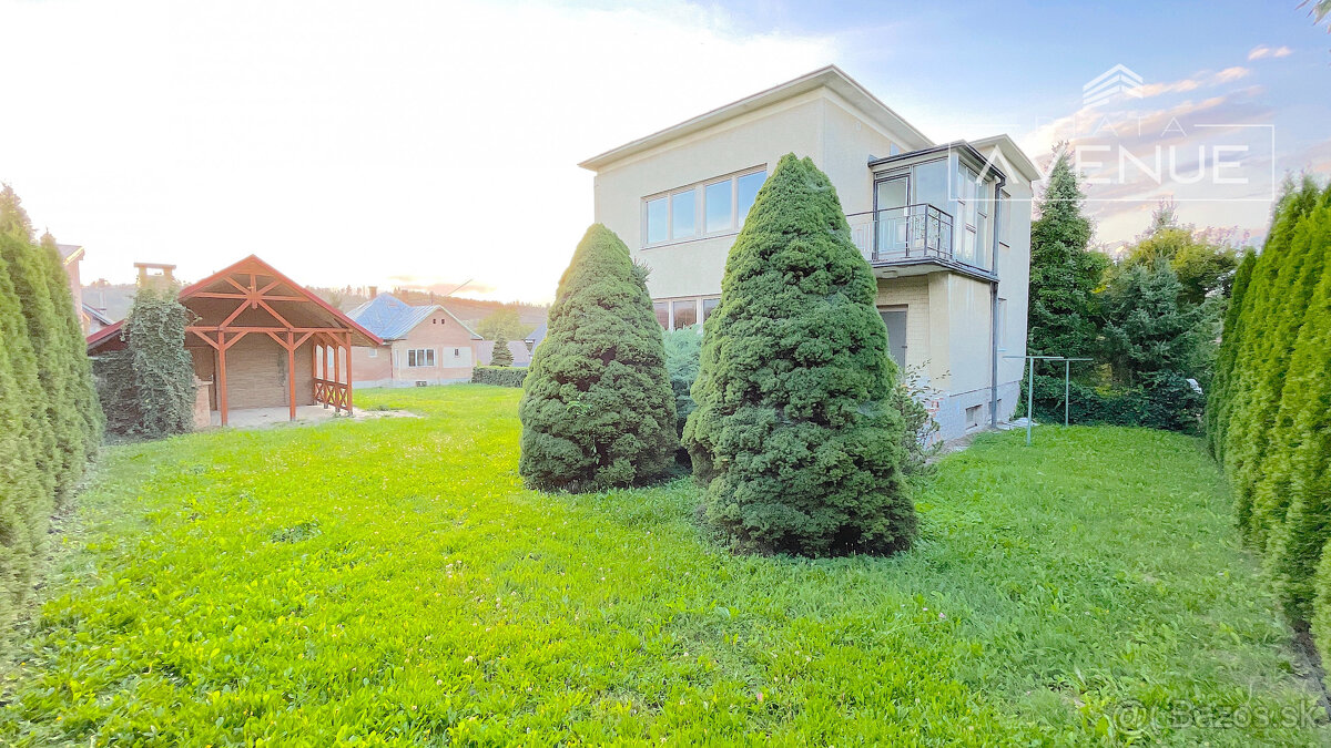 NA PREDAJ/ RODINNÝ DOM / LIETAVSKÁ LÚČKA