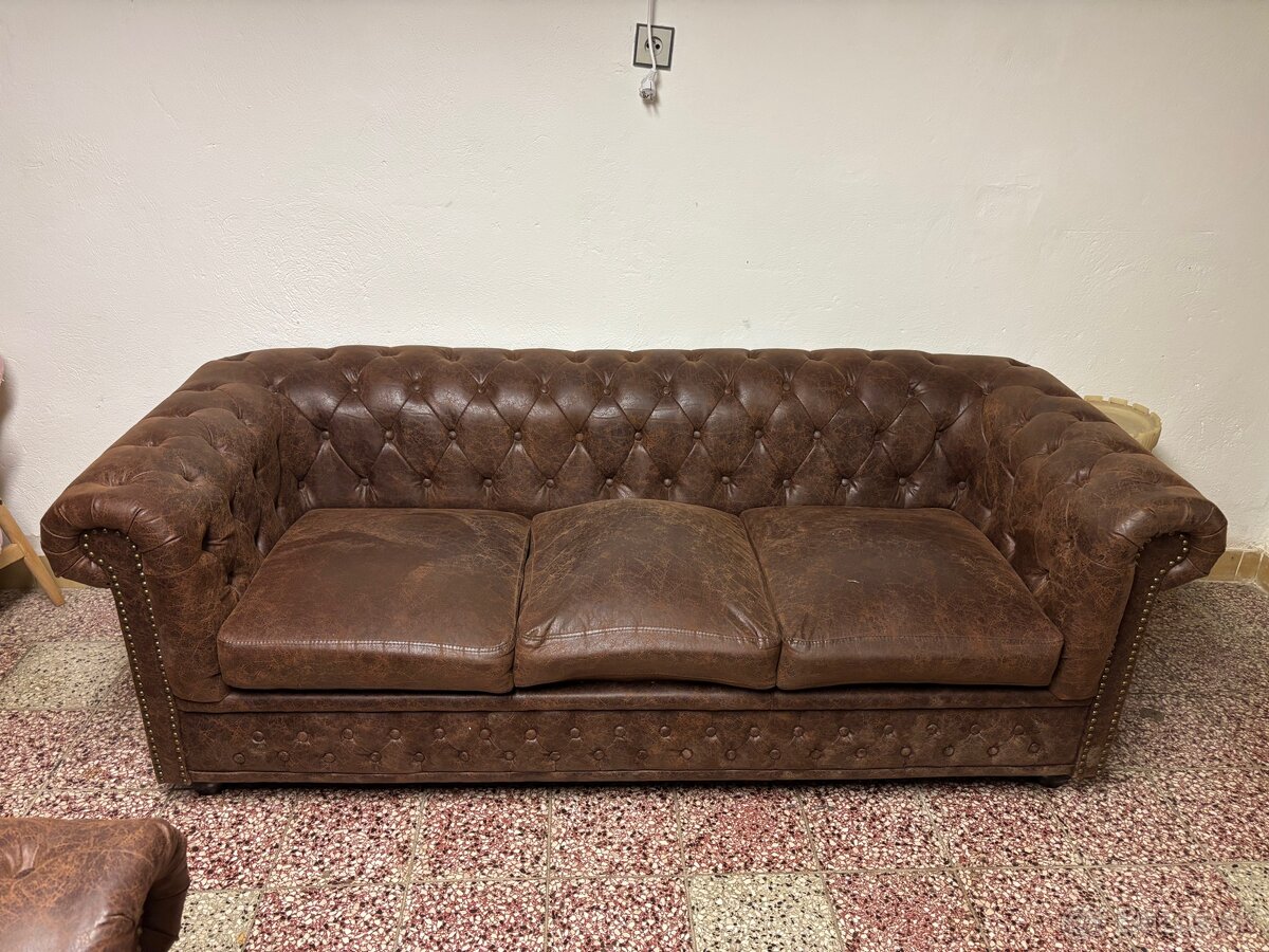 Kožená 3-miestna sedačka — dobrý stav