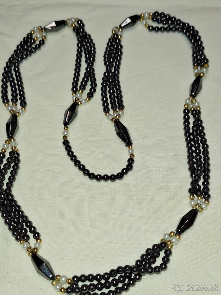 NÁHRDELNÍK HEMATIT