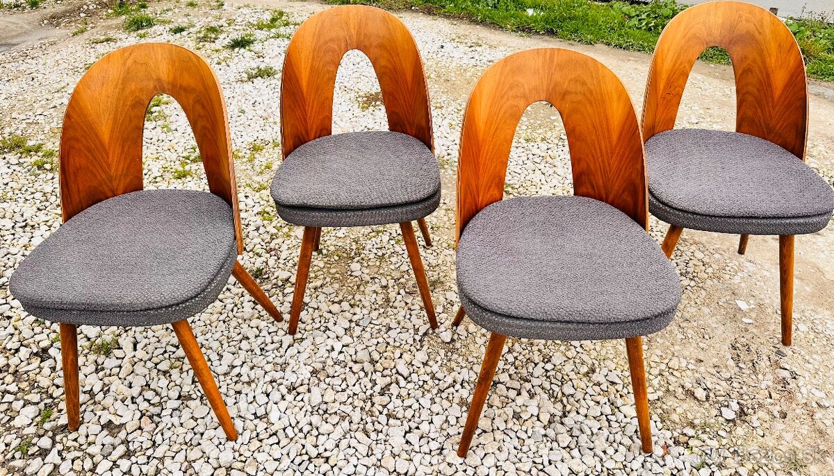 Stoličky Antonín Šuman lizatka