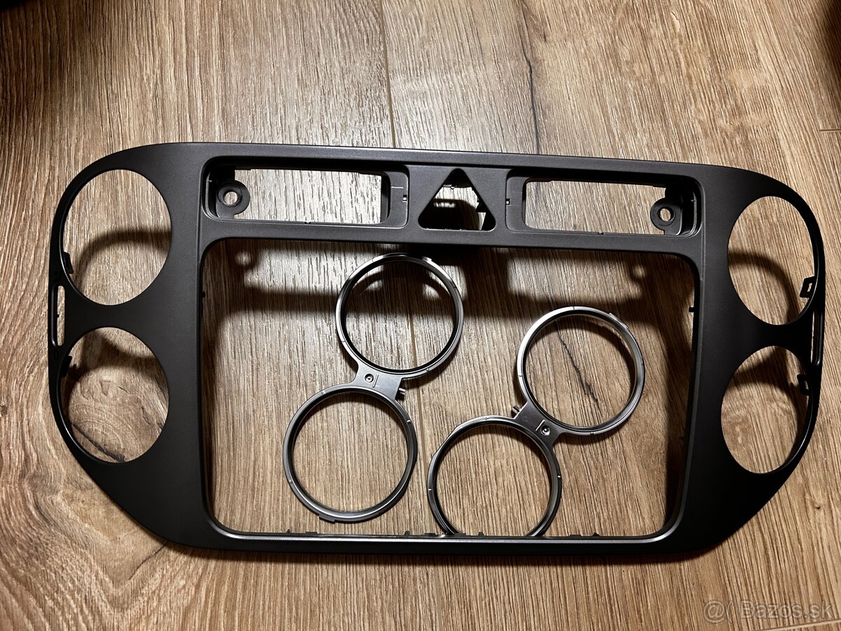 Predám rámik okolo rádia – VW Tiguan (2009)