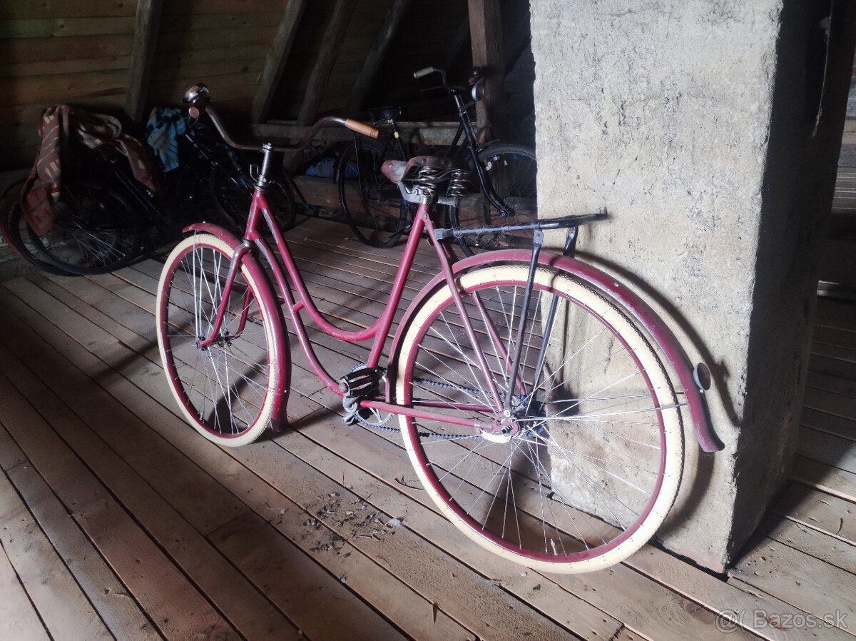 Historický starý bicykel KING 1937