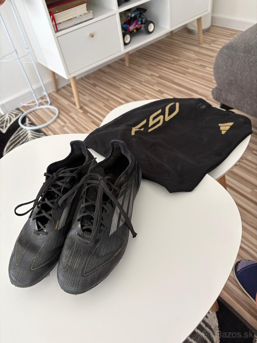 Predam kopacky ADIDAS predator F50 sprintweb