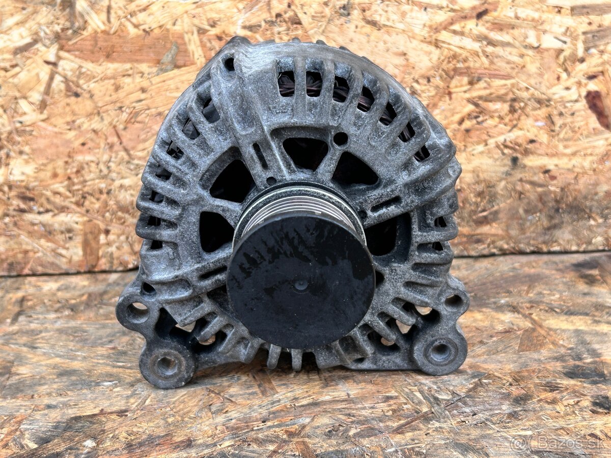 Alternátor 06F 903 023P