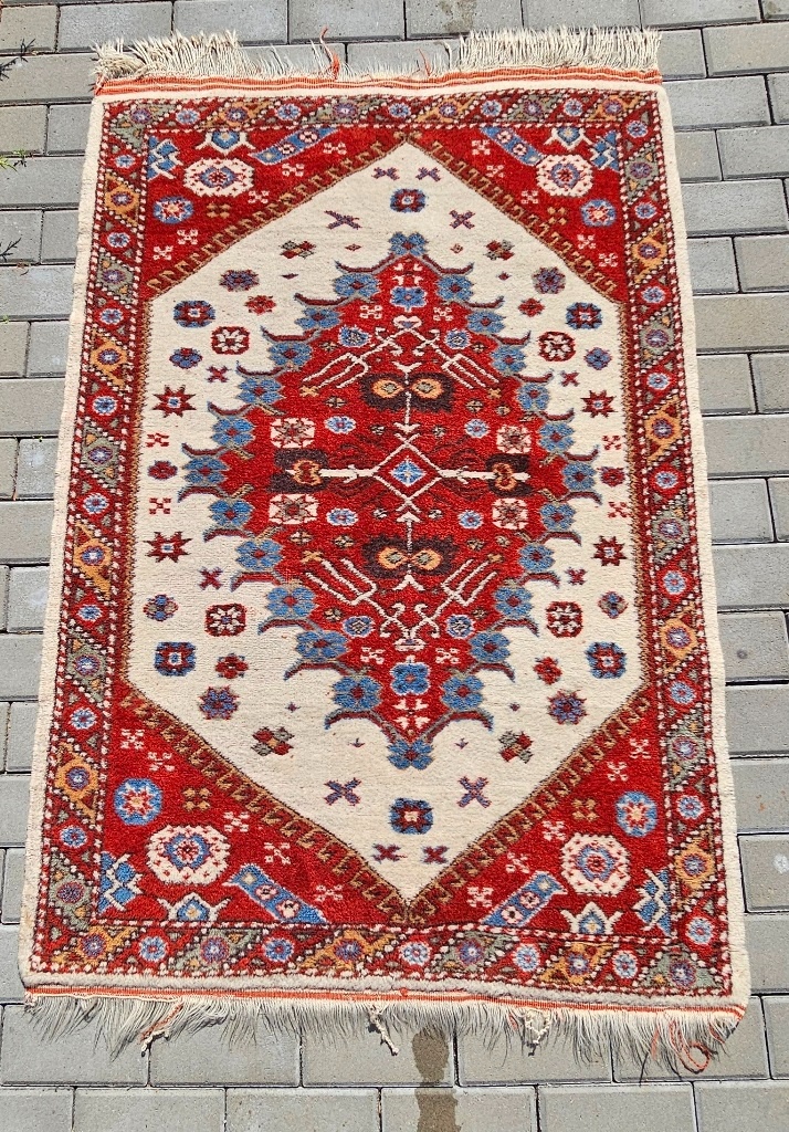 Iránsky vlnený koberec Abadeh