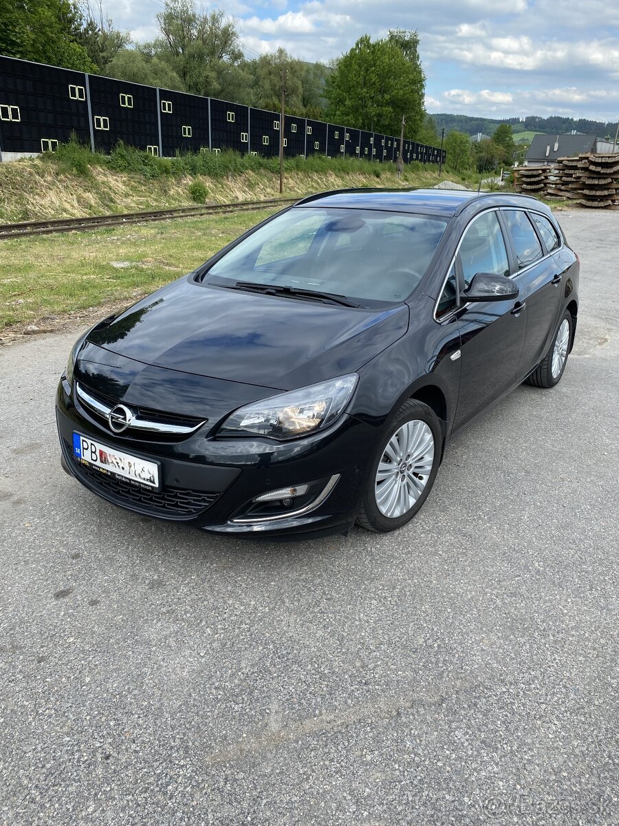 Opel Astra j sports tourer 1.4 turbo 103kw 29000km