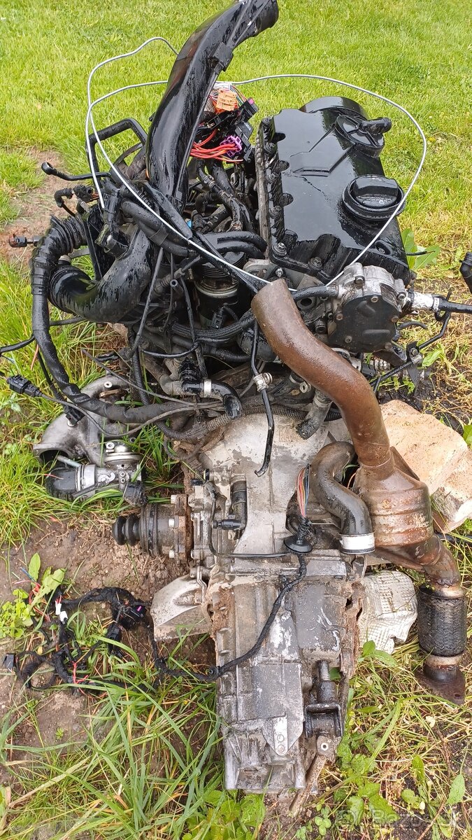 Motor a prevodovka zo Škoda superb1 2003