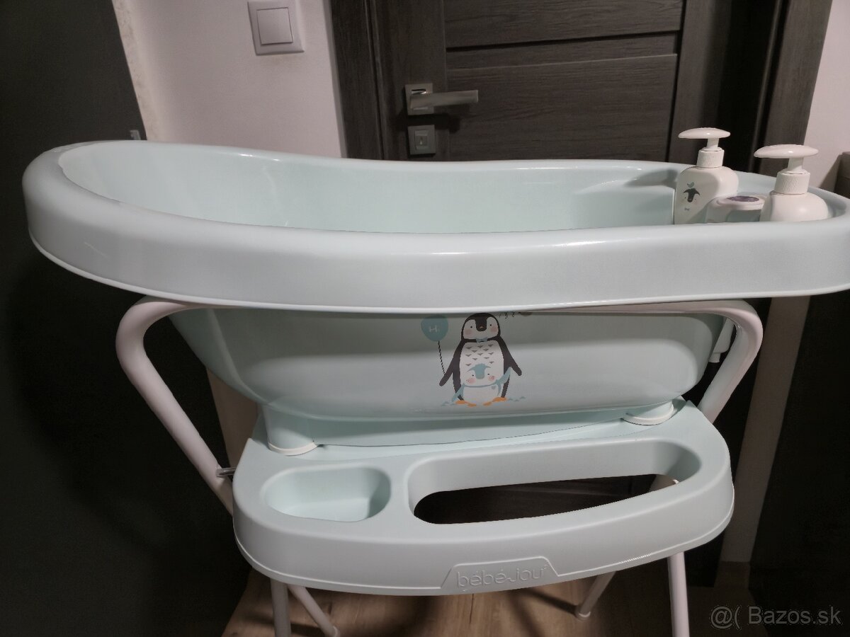 Vanička Bébé-jou thermo bath tučniak