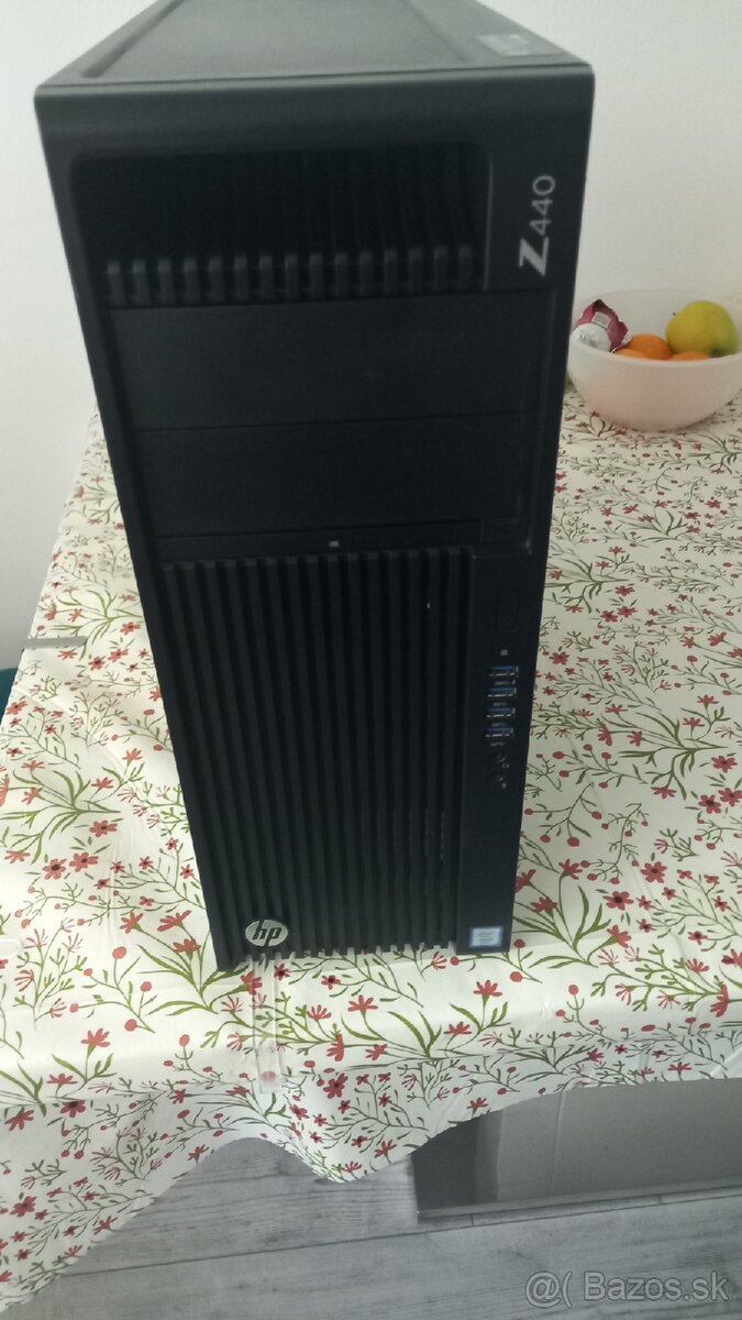 HP Z440