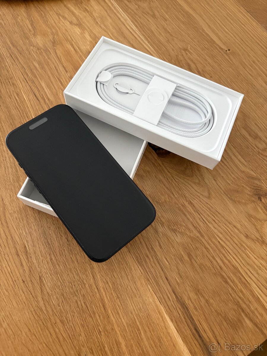 Predám Iphone 15, 128GB